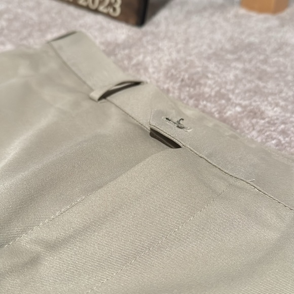 *never worn - Picture 2 of 3